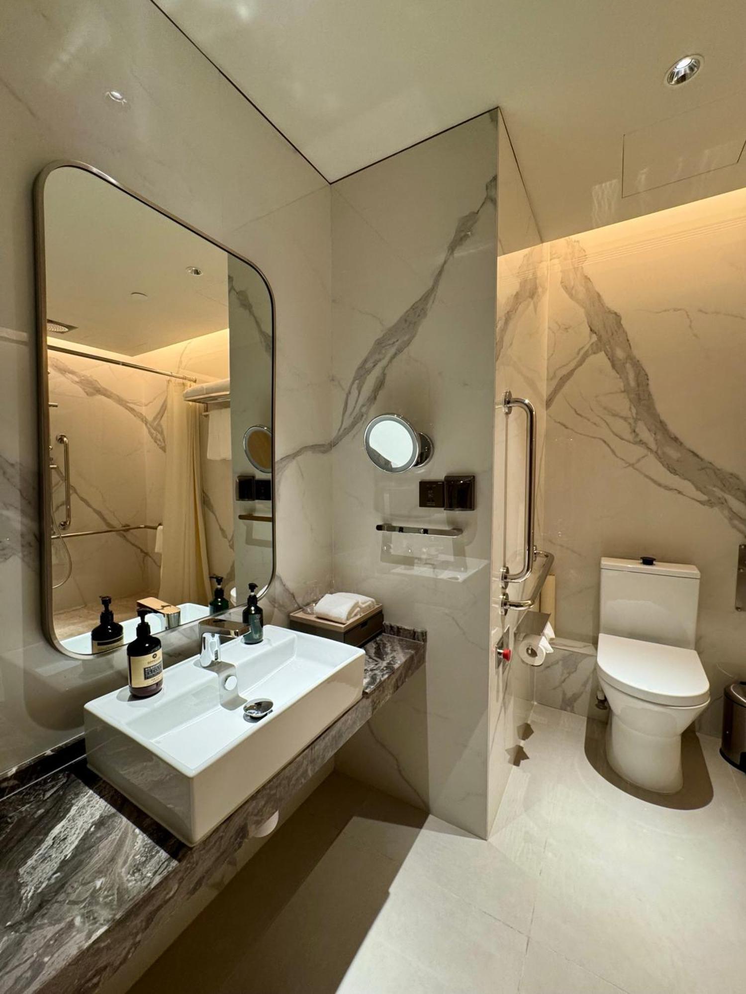 Ascott North Point 5*